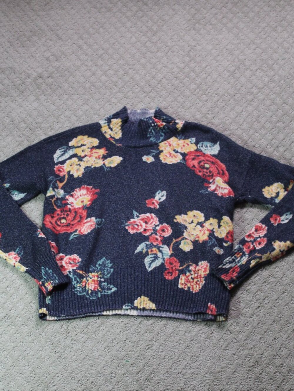 Lauren Conrad Size XS Floral on Blue Mock Neck Long Sleeve Sweater - SO SOFT!
